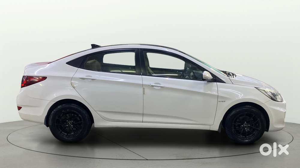 Hyundai Verna 1.6 Ex Vtvt, 2013, Petrol