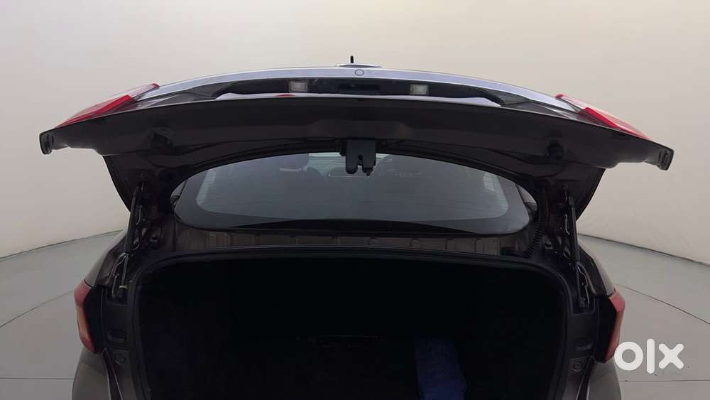 Tata Tigor Xza, 2018, Petrol