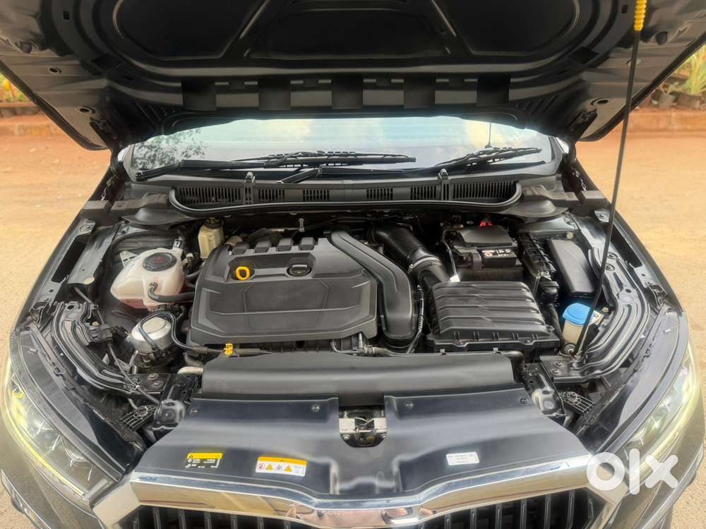 Skoda Slavia 1.5 Tsi Style At, 2023, Petrol