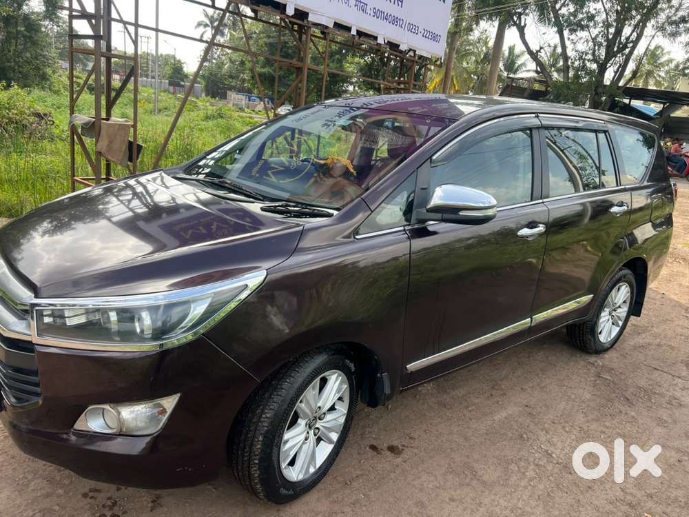 Toyota Innova Crysta 2016 Diesel Well Maintained