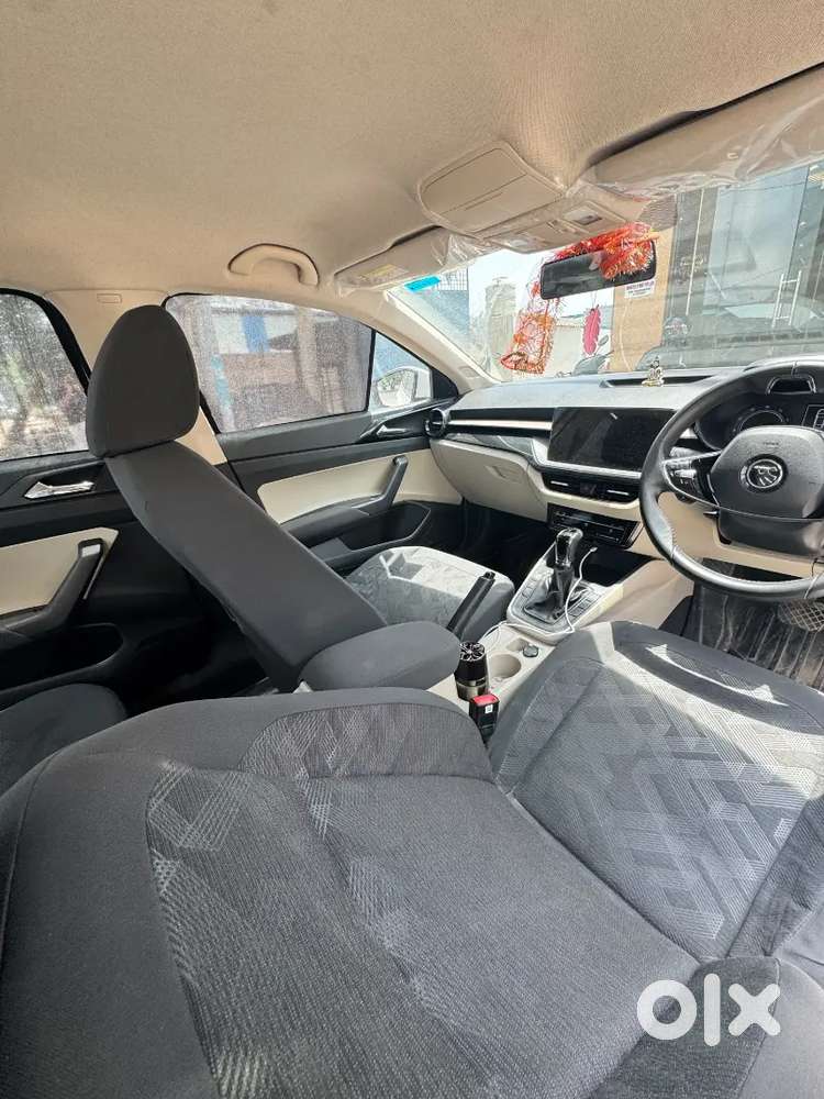 Skoda Slavia 2025 Petrol 6000 Km Driven