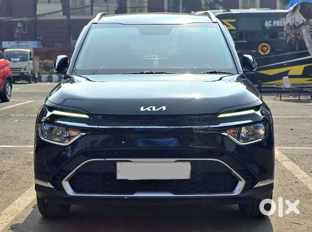 Kia Carens 2022 Petrol Well Maintained