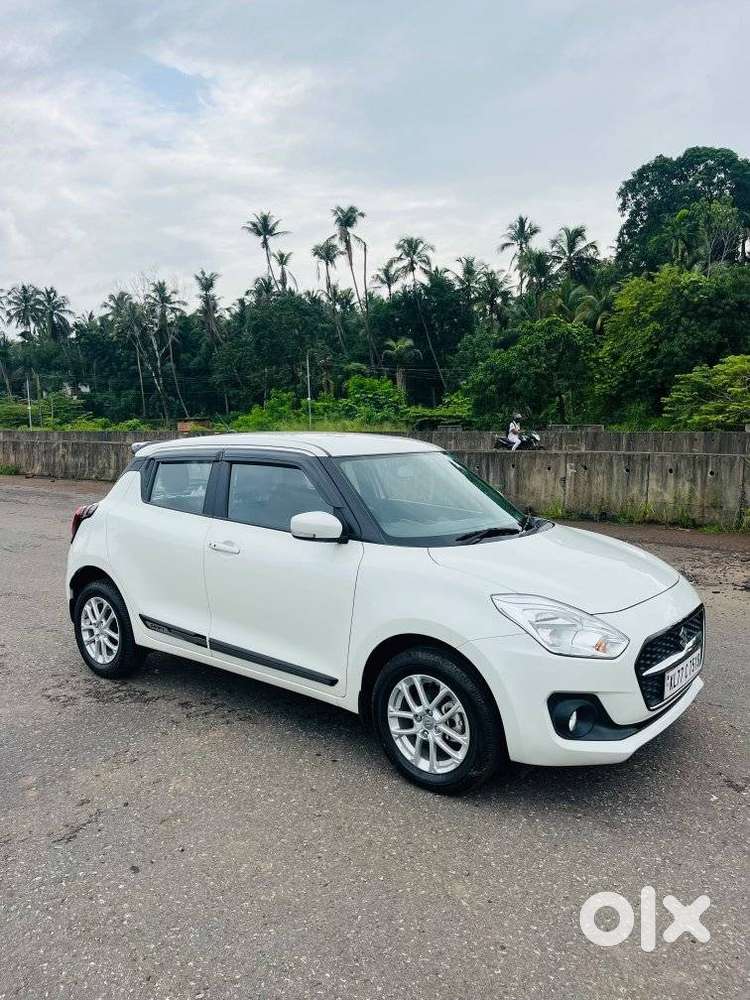 Maruti Suzuki Swift 1.3 Zxi, 2023, Petrol