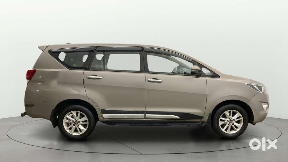 Toyota Innova Crysta 2.7 Gx Mt 8s, 2018, Petrol