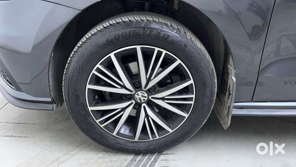 Volkswagen Vento 2010-2013 Petrol Highline At, 2021, Petrol