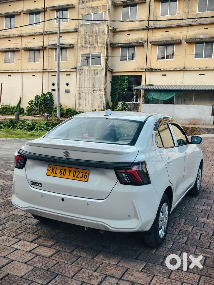 Maruti Suzuki Dzire, 2025, Petrol