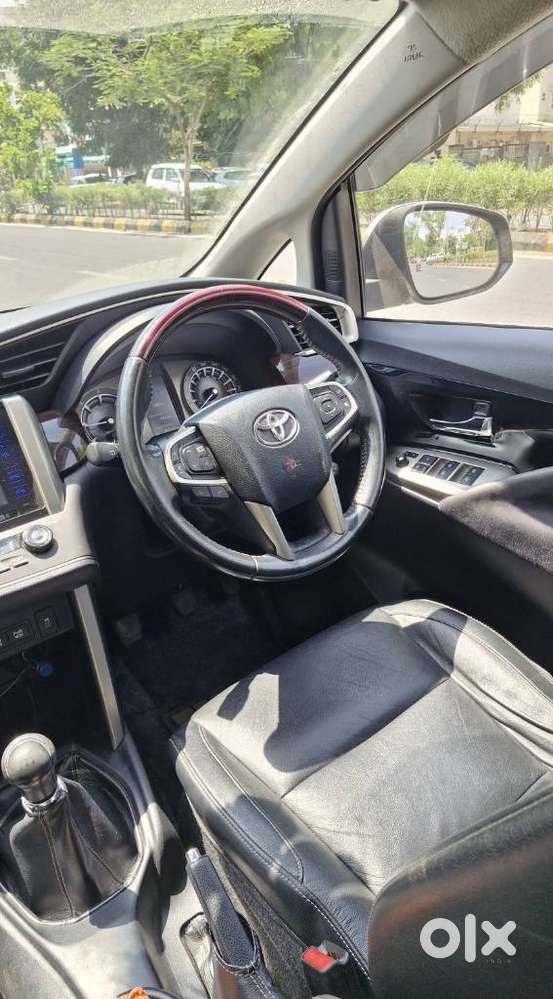 Toyota Innova Crysta 2.4 Z 7 Str, 2016, Diesel