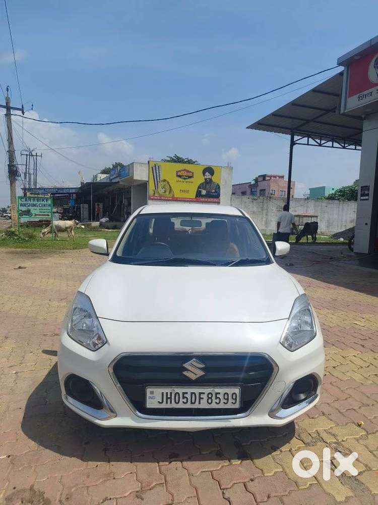 Maruti Suzuki Dzire 1.2 Vxi, 2022, Petrol