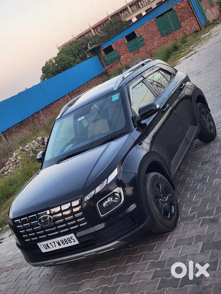Hyundai Venue Sx Push Button Stat Dono Chabi Full Insurance Sunroof