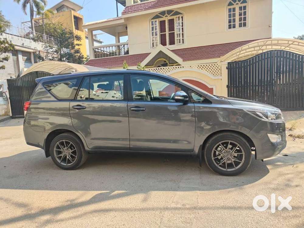 Toyota Innova Crysta 2.8 Gx At, 2016, Diesel