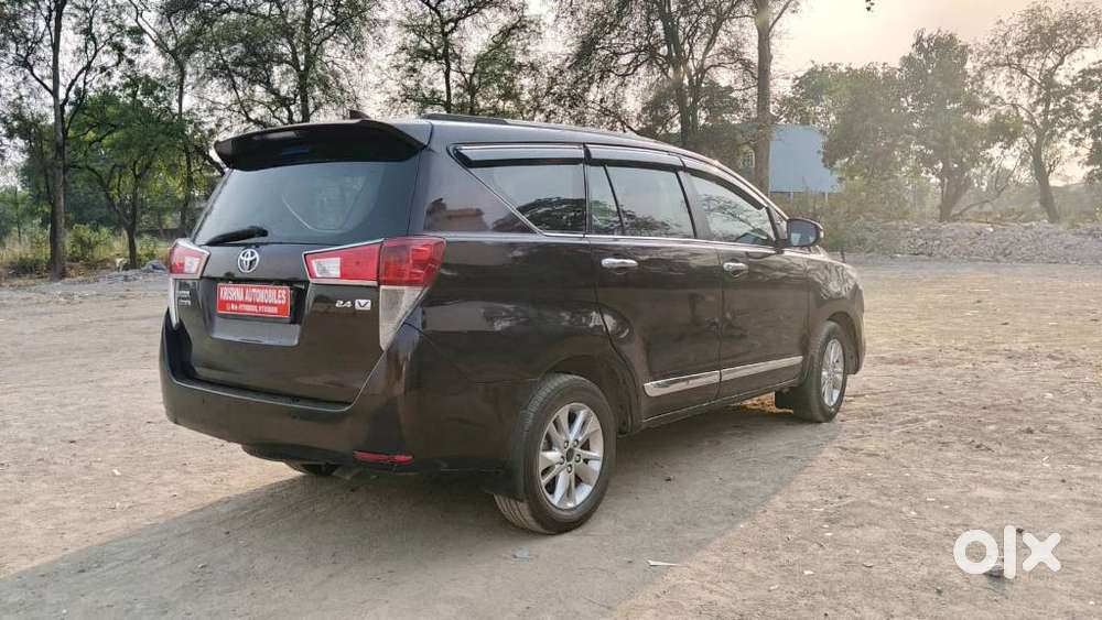 Toyota Innova Crysta 2.4 V, 2017, Diesel