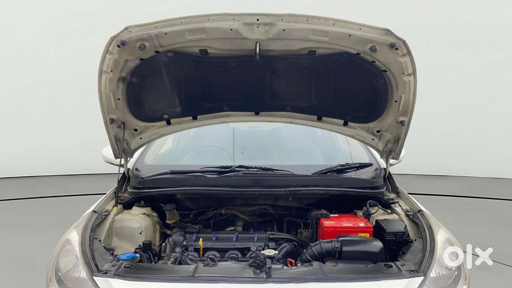 Hyundai Verna 1.6 Ex Vtvt, 2013, Petrol