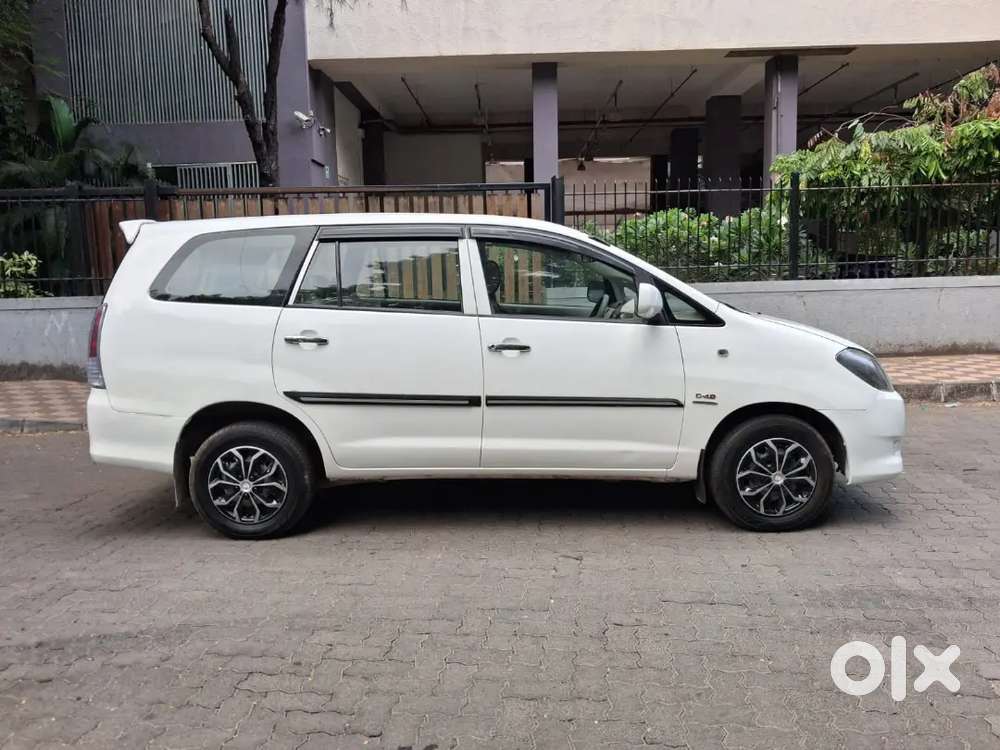 Toyota Innova 2.5g 2012 Diesel Manual