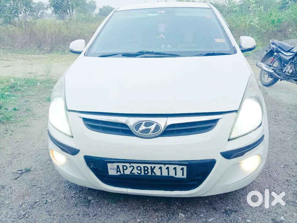 Hyundai New I20 2010 Diesel 120000 Km Driven