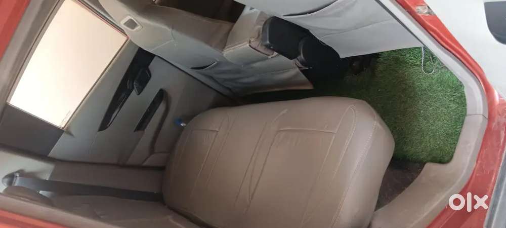 Mahindra Kuv 100 2016