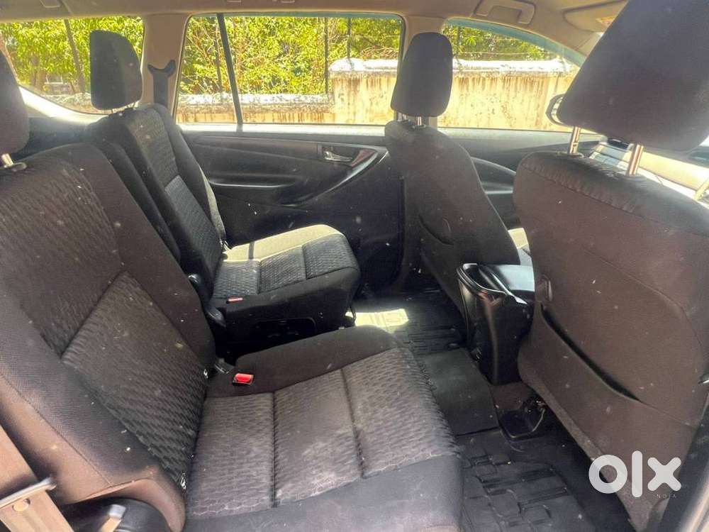 Toyota Innova Crysta 2.4 G Mt, 2022, Diesel