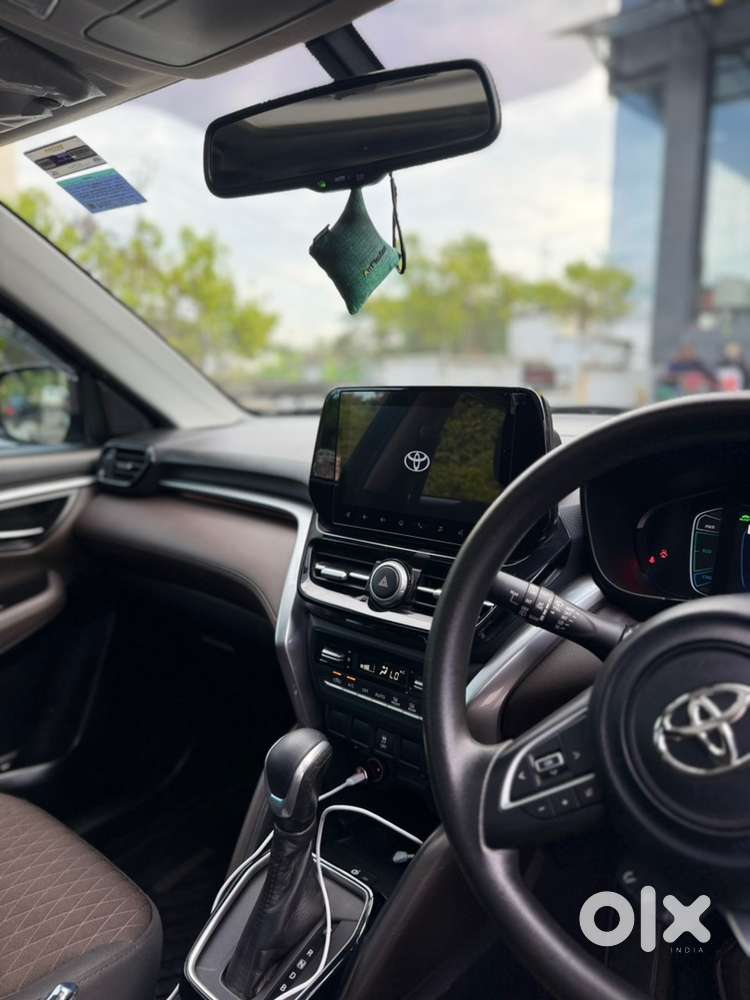 Toyota Urban Cruiser 2024 Hybrid Edition