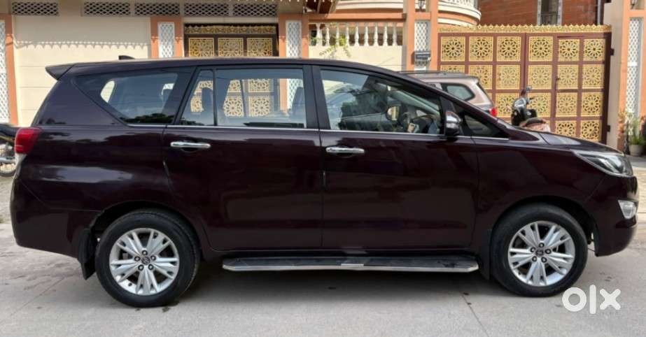 Toyota Innova Crysta 2.8 Zx At, 2016, Diesel