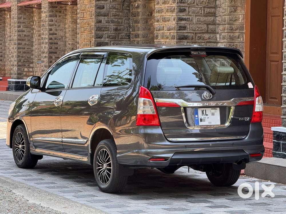 Toyota Innova 2.5 Gx 7 Seater Bs Iv, 2015, Diesel