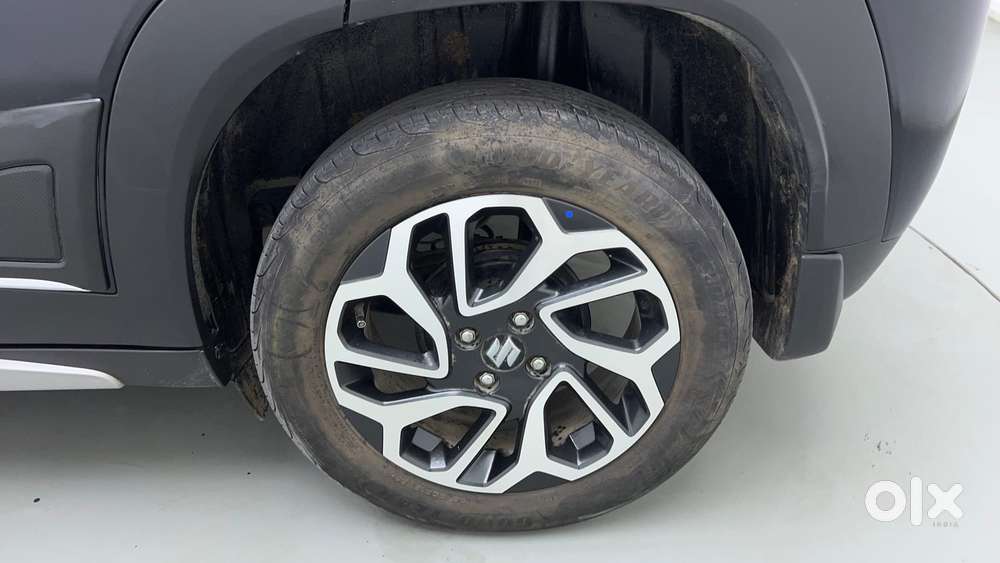 Maruti Suzuki Fronx Alpha 1.0l Turbo 6 At, 2023, Petrol