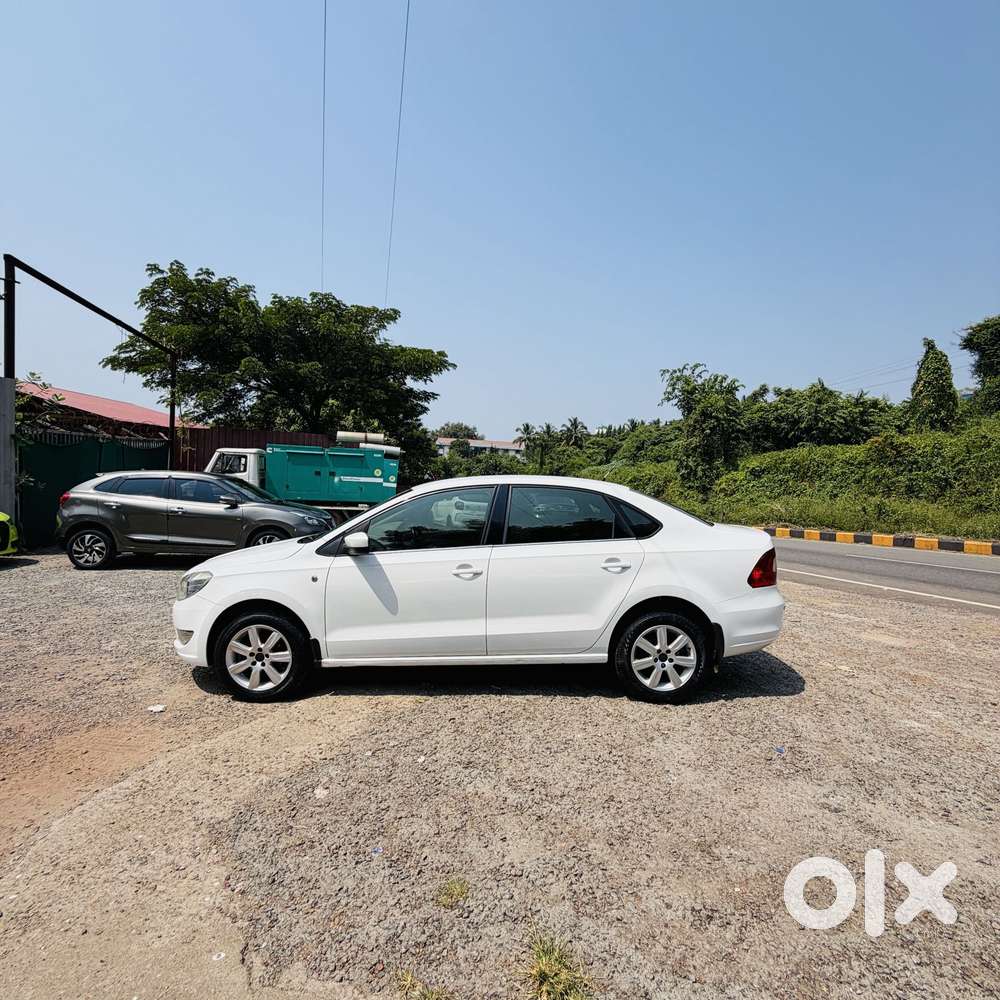 Skoda Rapid 1.6 Mpi Ambition Plus, 2014, Petrol