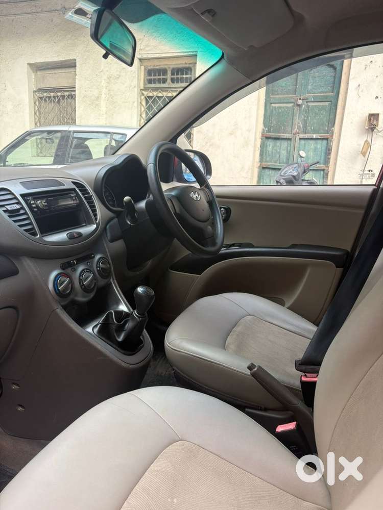 Hyundai I10 2011 Cng & Hybrids Well Maintained