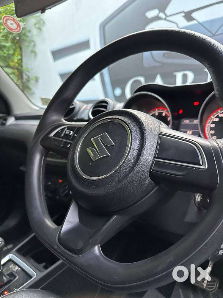 Maruti Suzuki Swift 2018 Amt Vxi, 2018, Petrol
