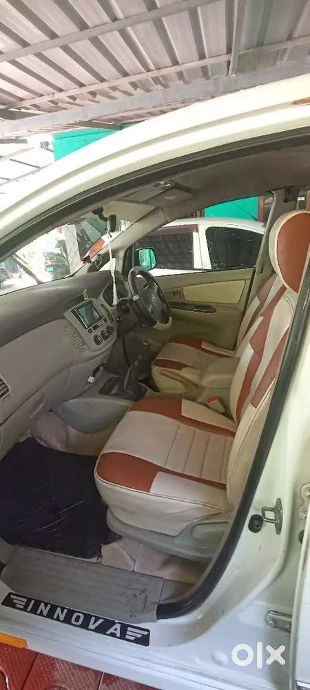 Toyota Innova 2014 Diesel 310000 Km Driven