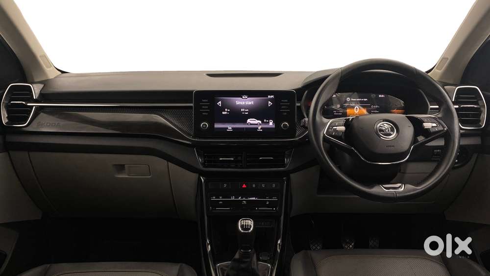 Skoda Kushaq 1.0 Tsi Style, 2023, Petrol