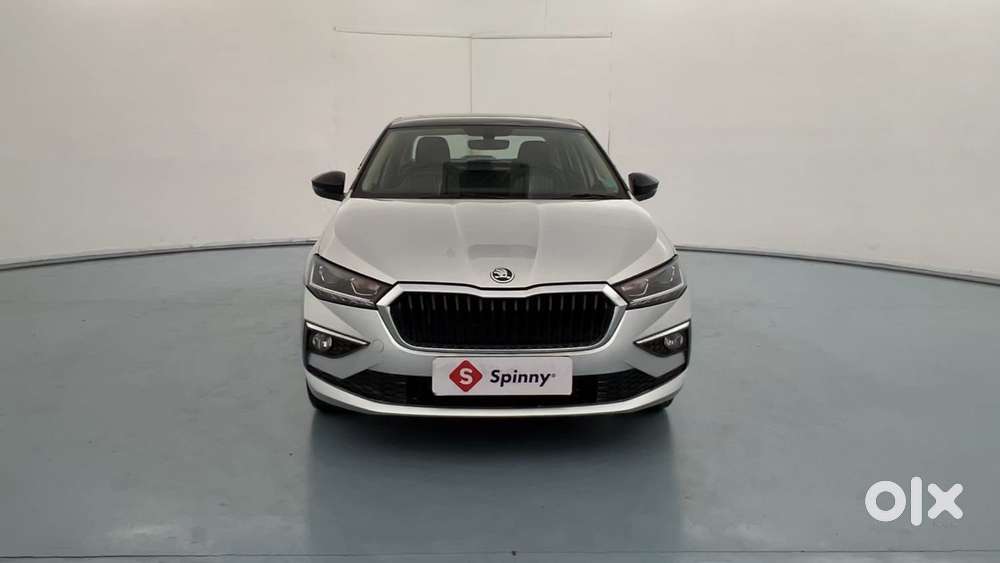 Skoda Slavia Style 1.0l Tsi Mt, 2022, Petrol