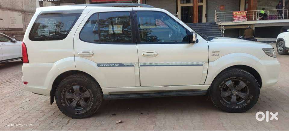 Tata Safari Storme 2017 Diesel 145000 Km Driven