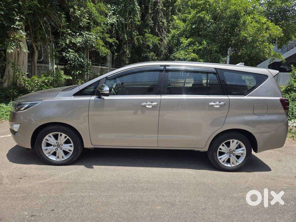 Toyota Innova Crysta 2.4 Z 7 Str, 2016, Diesel