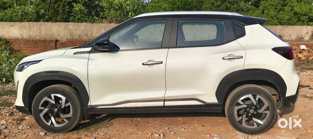 Nissan Magnite 1.0 Xv, 2022, Petrol