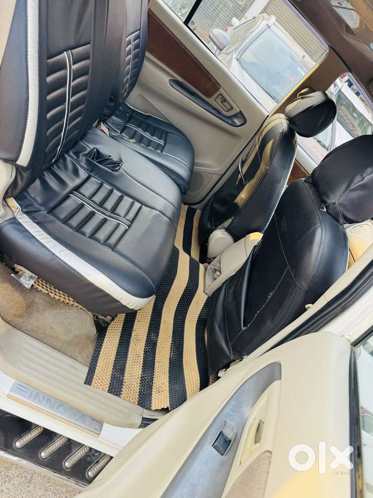 Toyota Innova 2.5 G (diesel) 8 Seater, 2013, Diesel