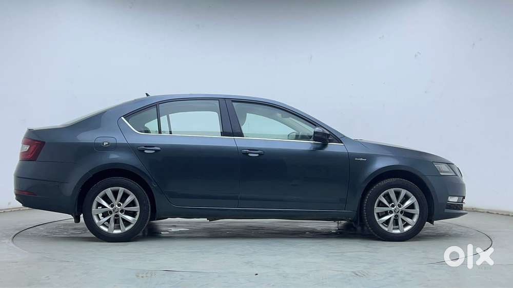 Skoda Octavia 2.0 L K Tsi At, 2018, Petrol