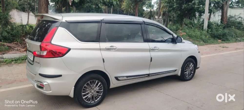 Selling Maruti Suzuki Eritika Zxi Plus