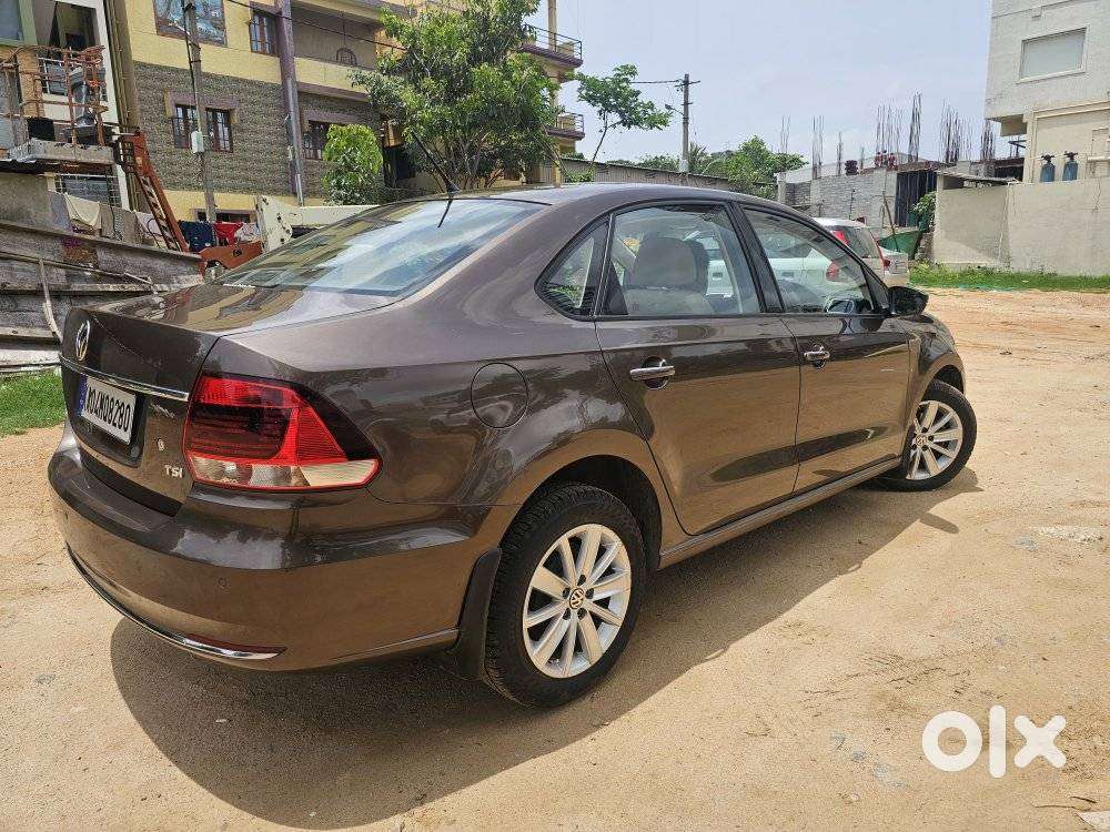 Volkswagen Vento 1.2 Tsi Highline At, 2015, Petrol