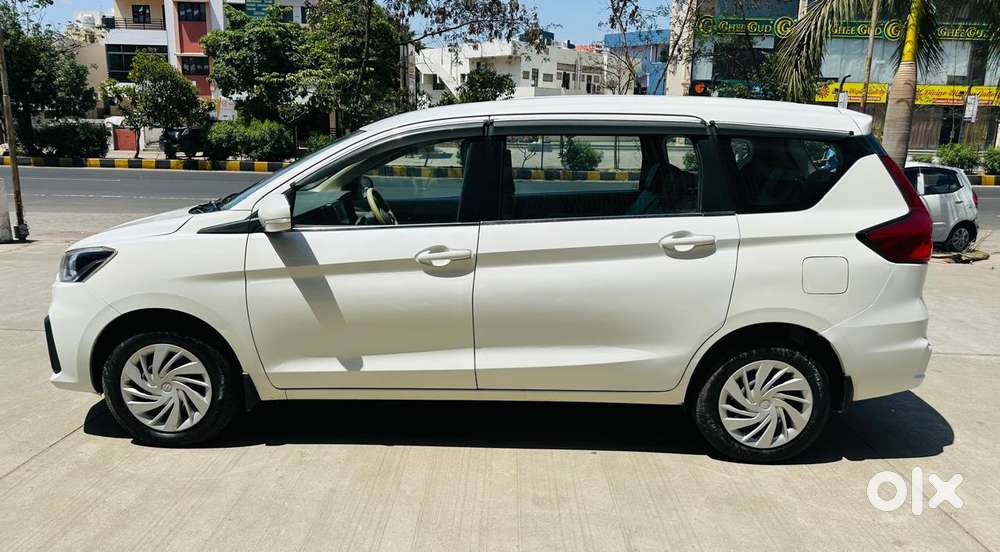Maruti Suzuki Ertiga 2022-2023 Vxi Cng, 2022, Cng & Hybrids
