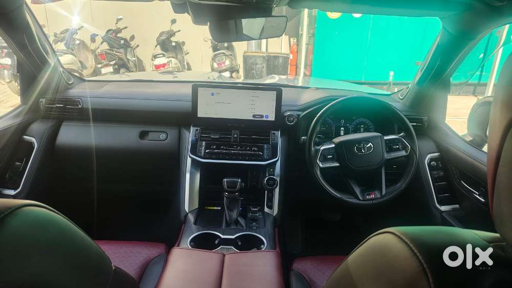 Toyota Land Cruiser 3.3 Zx Diesel, 2025