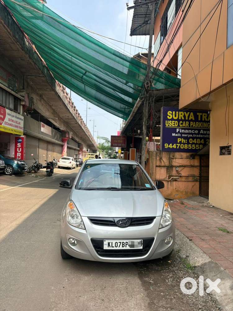 Hyundai I20 2009-2011 1.4 Asta (at), 2010, Petrol