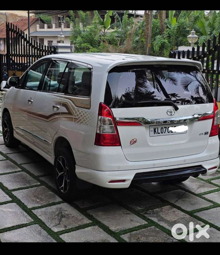Toyota Innova 2.5 Zx 7 Str Bs-iv, 2015, Diesel