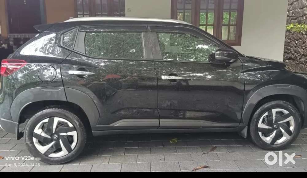 Nissan Magnite Acenta  1.0 Xv Turbo 2025