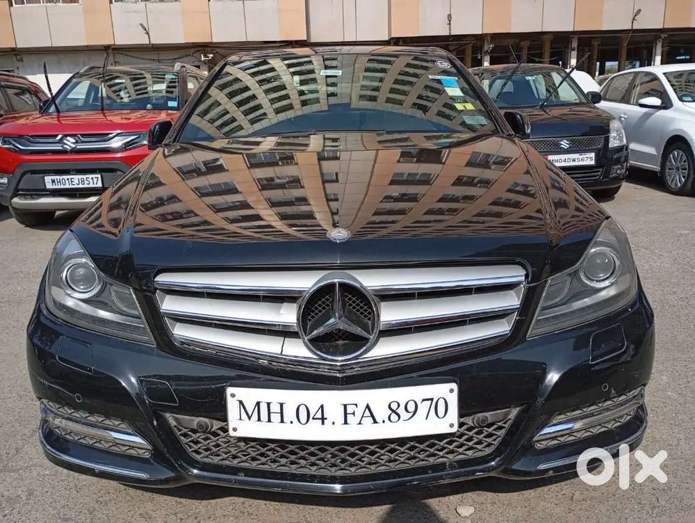 C200 Avantgarde W204 Facelift-1st Owner-panaromic Sunroof