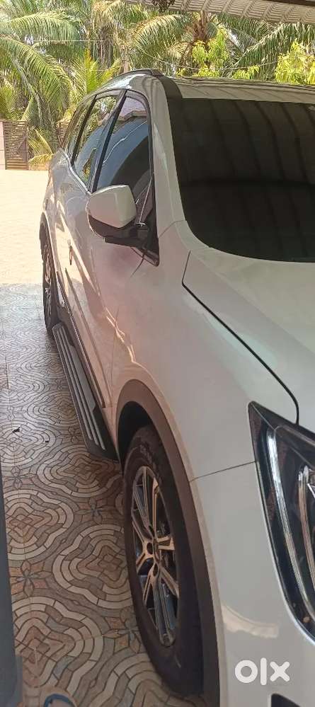 Mahindra Xuv700 2023 Diesel 12500 Km Driven