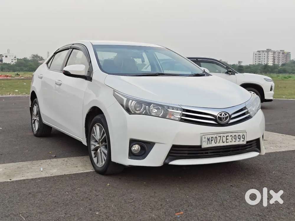 2016 Toyota Corolla Altis पेट्रोल ऑटोमैटिक