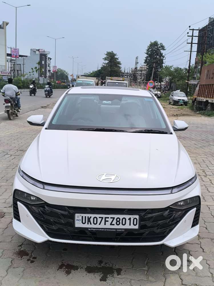 Hyundai Verna 1.5 Sx (o) Ivt, 2024, Petrol