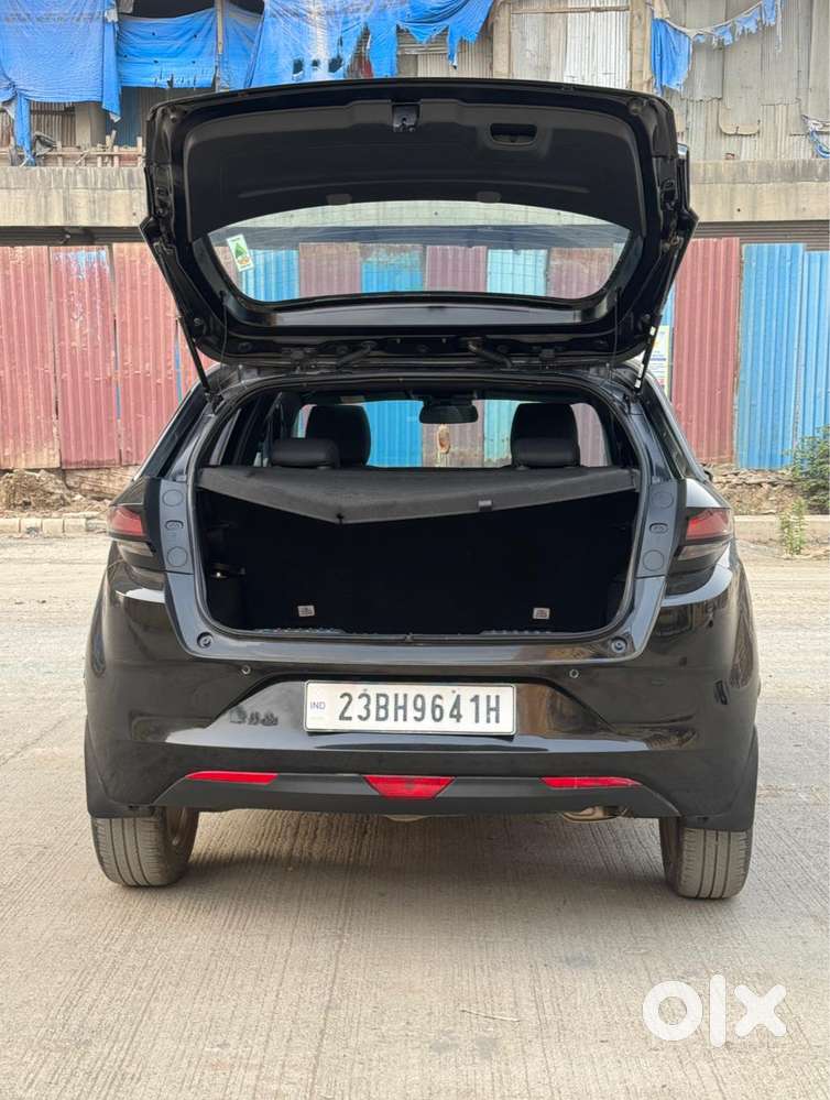 Tata Altroz Xz Plus (s), 2023, Petrol