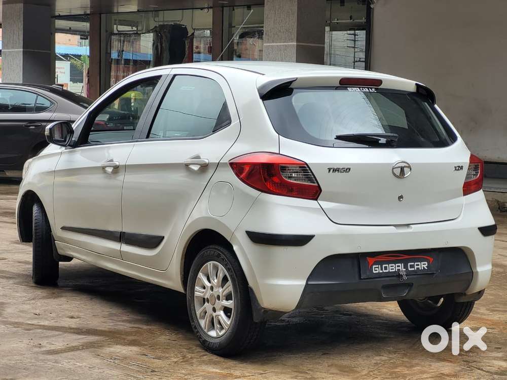 Tata Tiago 1.2 Revotron Xza, 2018, Petrol