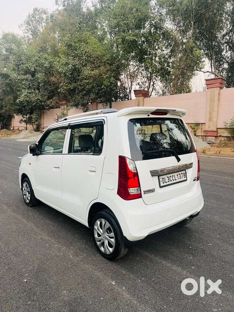 Maruti Suzuki Wagon R Vxi Amt1.2, 2016, Cng & Hybrids