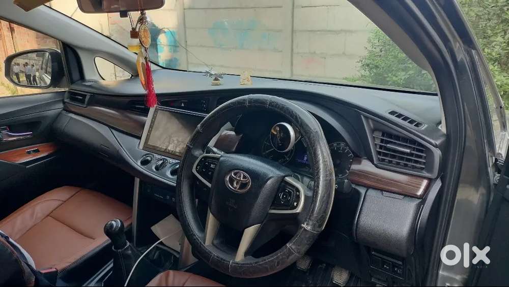 Toyota Innova Crysta 2.4